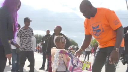 Titus O'Neil hosts ninth annual Joy of Giving event