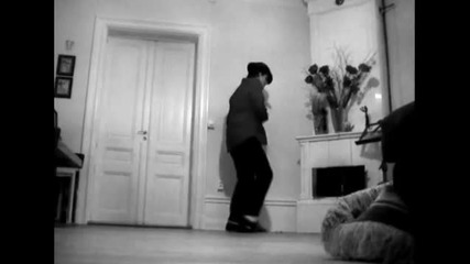 Имитатор на Michael Jackson 