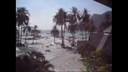 Tsunami Thailand (koh Phi Phi) - 2004.