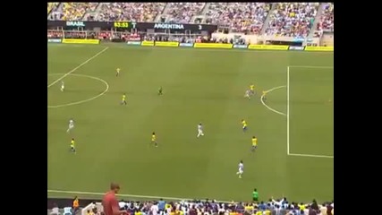 Меси води Аржентина с победа над Бразилия с хеттрик (4-3)