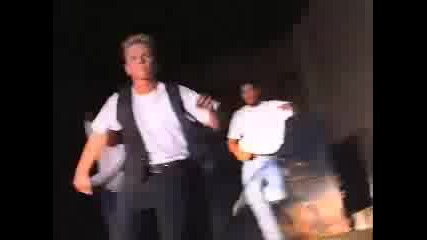 Jeremy Jordan - The Right Kind Of Love