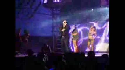 Daddy Yankee - Fuera De Control