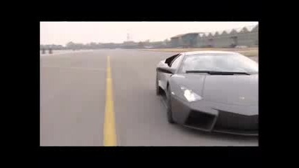 Lamborghini Reventon Срещу Изтребител