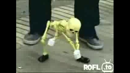 Уникалният скелет танцьор
