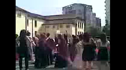 Абитуриенти От СОУ Д-Р П.Берон г.Перник~