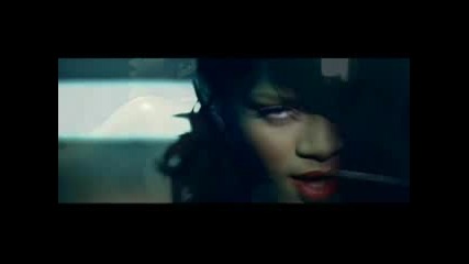 Rihanna - Disturbia 