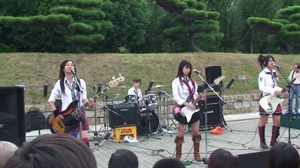 Scandal デビュー前の大阪城天ライブ2007 「joy (ｙｕｋｉ Cover)」～「koi no Kajitsu」 Part2