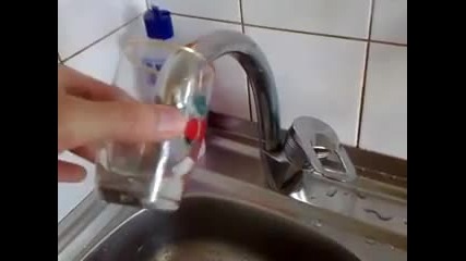 Кран смуче вода, вместо да тече!