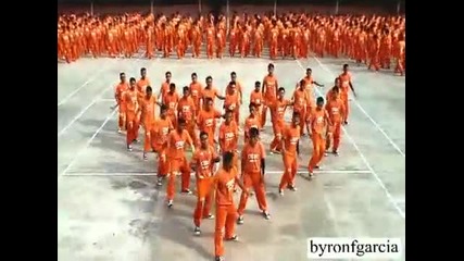 Затворници Танцуват В Памет На Майкъл Джексън
