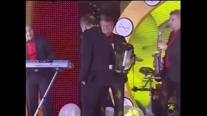 Jovan Perisic - Srece su prolazne a tuge vecite - Novogodisnja DMSAT zurka - (TvDmSat 2015)