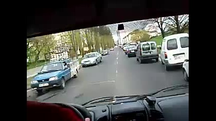 Как се дава път на линейка в Aмстердам