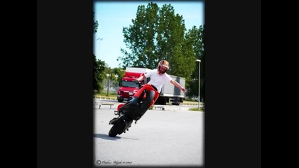 Yamaha aerox stunt 2010 