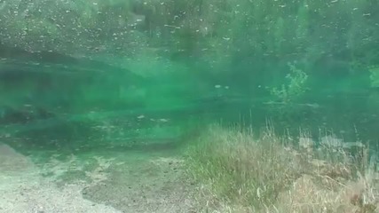Парк на 8 метра под водата 