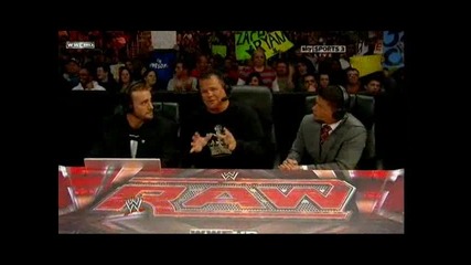 Wwe - Джон Сина пребива Хъски Хариес в хотела на Нексъс!