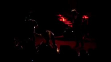 paramore - Here We Go Again outro at the drive in 1 