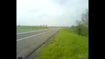 Ferari Minava Pokrai Radar