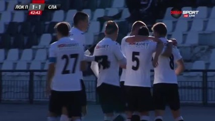 Вратарят на Локо Пд с подранил коледен подарък за Славия