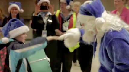По Коледа стават чудеса 2013 (благодарение на Westjet)
