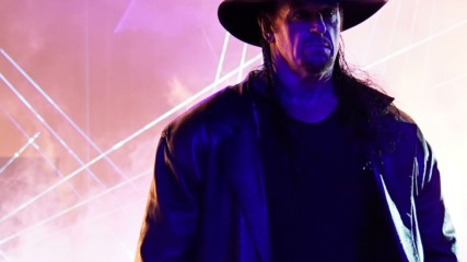 Undertaker’s shocking entrance: WWE Super ShowDown 2020 (WWE Network Exclusive)