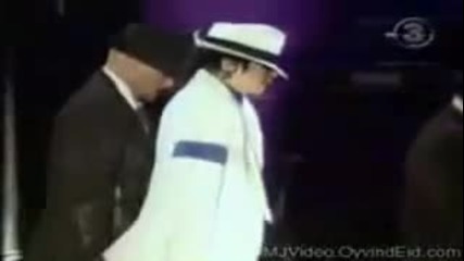 Tupac ft Michael Jackson - Best Music Remix Ever - Two Legends Never die - Who is it 