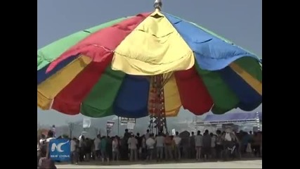 В Китай създадоха най-големия чадър в света