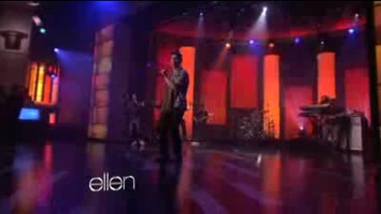 Joe Jonas Performs 'just in Love'