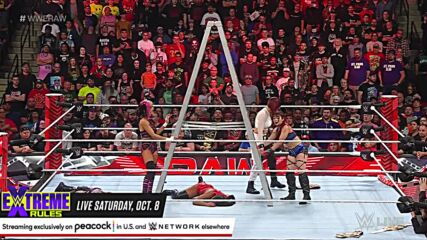Damage CTRL unleashes a vicious ladder attack on Belair, Bliss and Asuka: Raw, Oct. 3, 2022