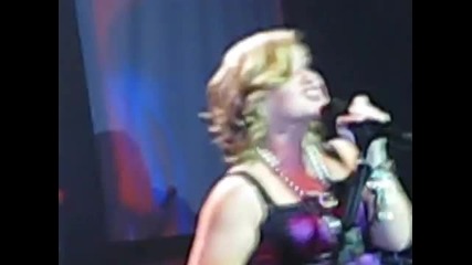 Kelly Clarkson Don T Waste Your Time Live Detroit October 2007 