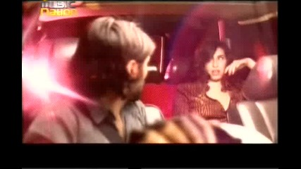 Amy Winehouse - Stronger Than Me