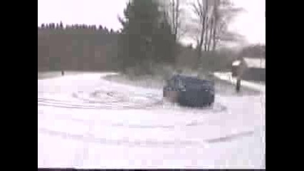 Subaru Impreza Wrx Sti - Въртене На Сняг