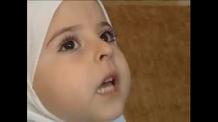 A 3 years small Muslim baby Know 37 surah