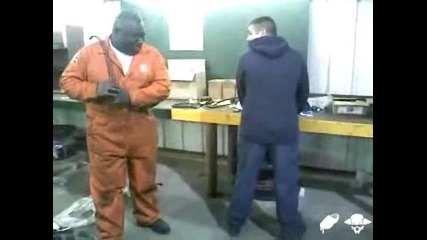 Бой С Ремъка По Гъза