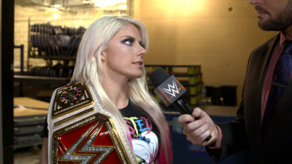 Alexa Bliss shows no fear heading into the first Women's Elimination Chamber Match: WWE.com Exclusive, Jan. 29, 2018