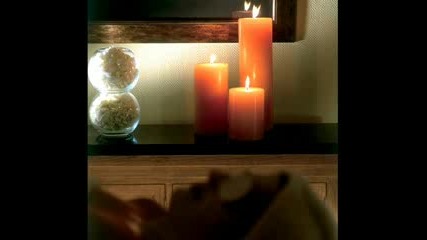 приятна песничка Sara Tavares - One Love
