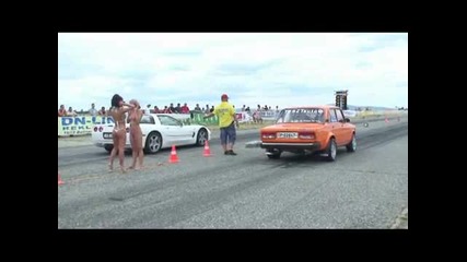 Lada vs Corvette C05