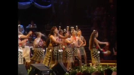 Waihirere Maori group - Huia Mai 