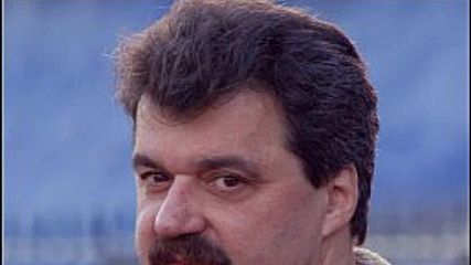 Батков: Няма да се налага други хора да вземат заеми, за да плащат премии