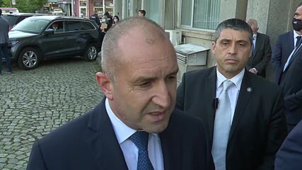Радев: Проблемите няма да се решат чрез агресия над министрите