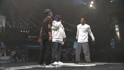 Gravity Vs Lil G - Round 1 - Red Bull Bc One Tokyo 2010_hd