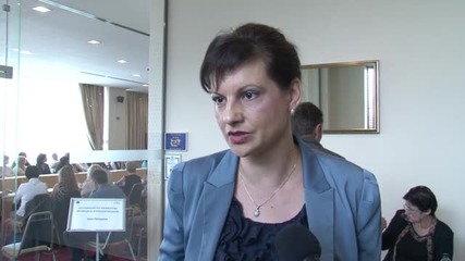Дариткова: Трябват проверки на всички преразходи на болниците