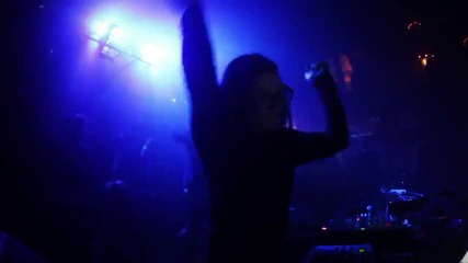 Skrillex - Rock n Roll (will Take You to the Mountain)