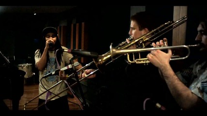 Nyle - Let the beat build Hq