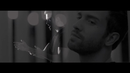 Pablo Alboran - Ne m'oublie pas ( Official Video ) + Превод