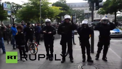 Germany: Anti-fascist protesters clash with Hamburg riot police