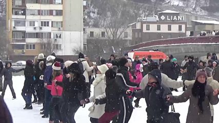 Празнично хоро в Ловеч