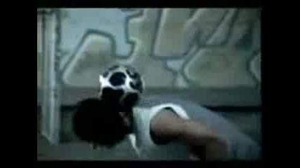 Ronaldinho Nike Street Skills