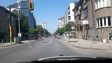 Преминаване на червено, и то как...