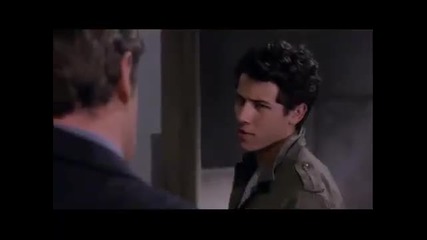Nick Jonas Mr. Sunshine Clip