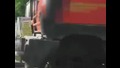 Луд руснак кара камион без една гума : д
