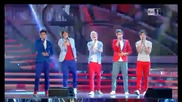 One Direction пеят What Makes You Beautiful на Sanremo Festival в Италия